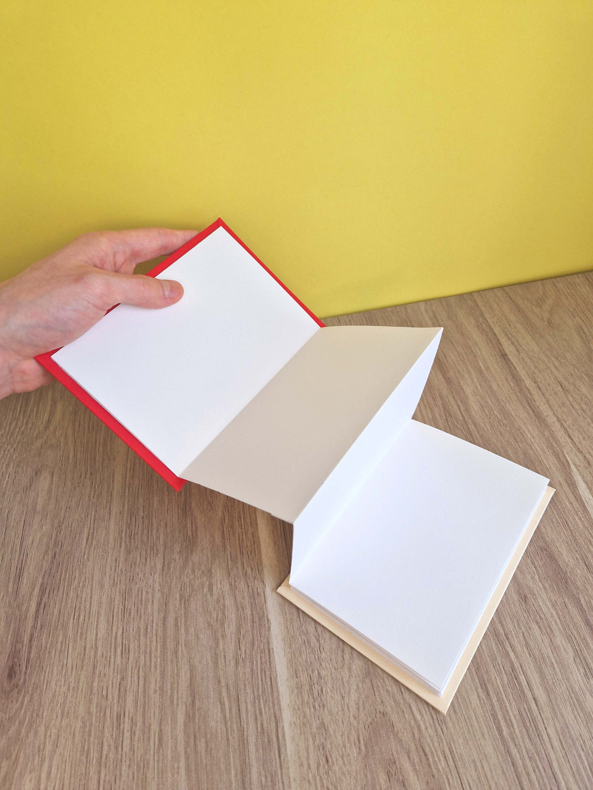 Carnet A6 multi-technique – Rouge & Beige